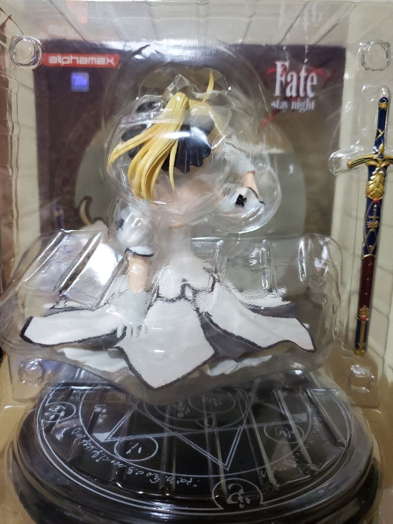 Fate stay night　セイバー リリィ　フィギュア　アルファマックス