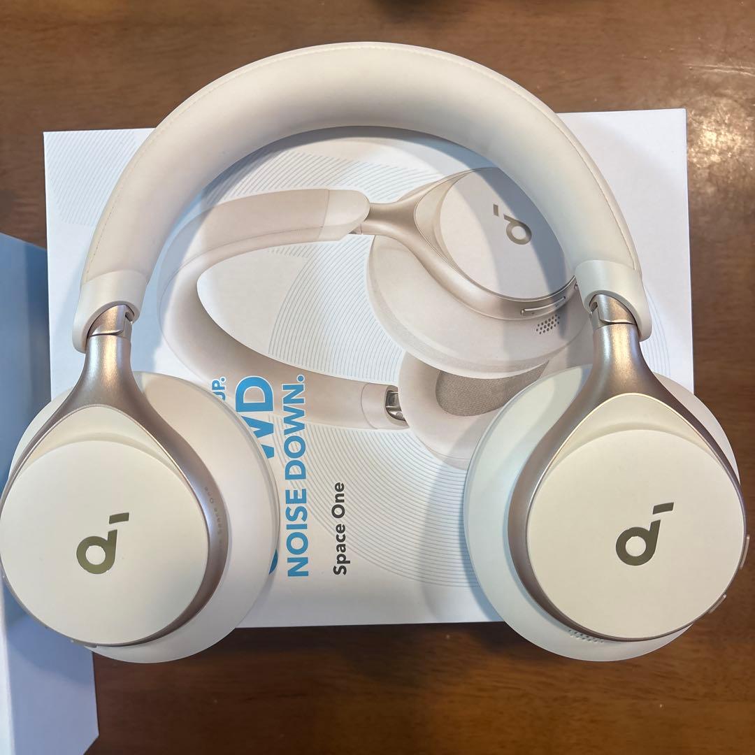 soundcore SpaceOne Anker ワイヤレスヘッドホン　ホワイト
