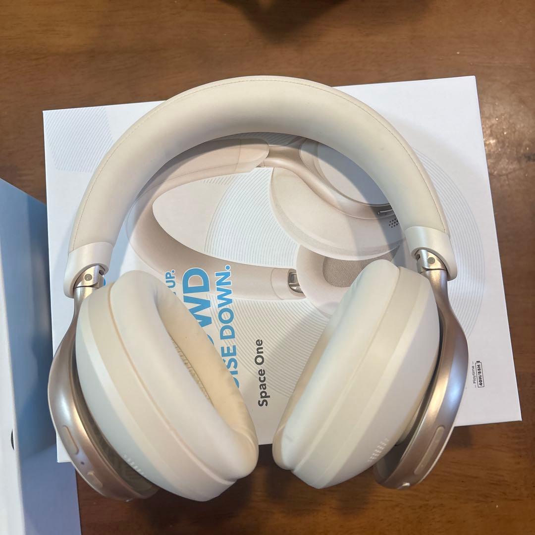 soundcore SpaceOne Anker ワイヤレスヘッドホン　ホワイト