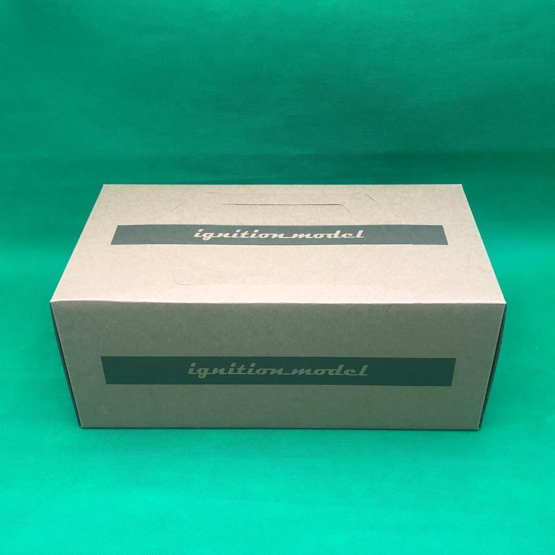 イグニッションモデル　1/18　ニッサン　Skyline 2000 GT-ES