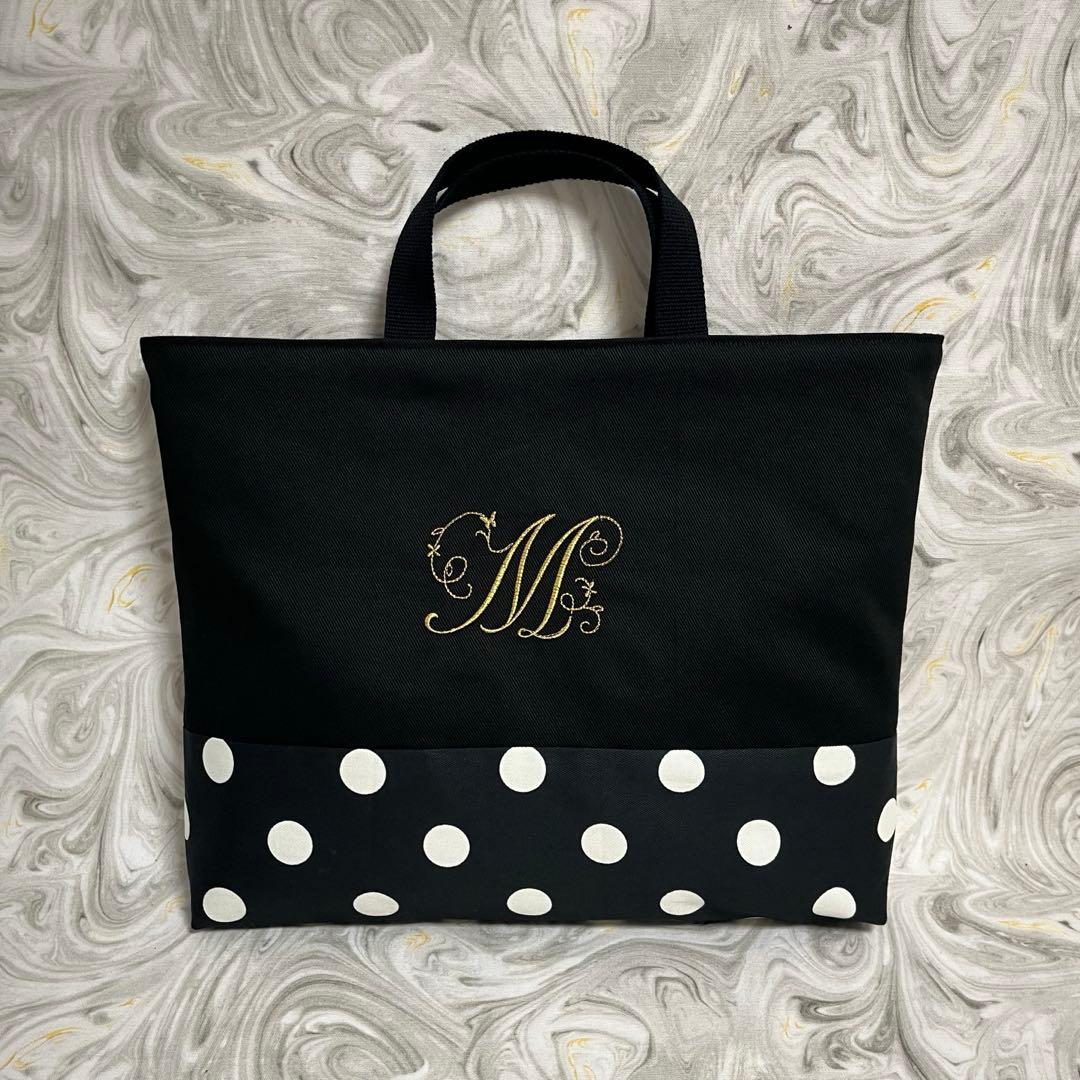 オーダー商品　イニシャル、お名前刺繍入り　入学、入園3点セット☆