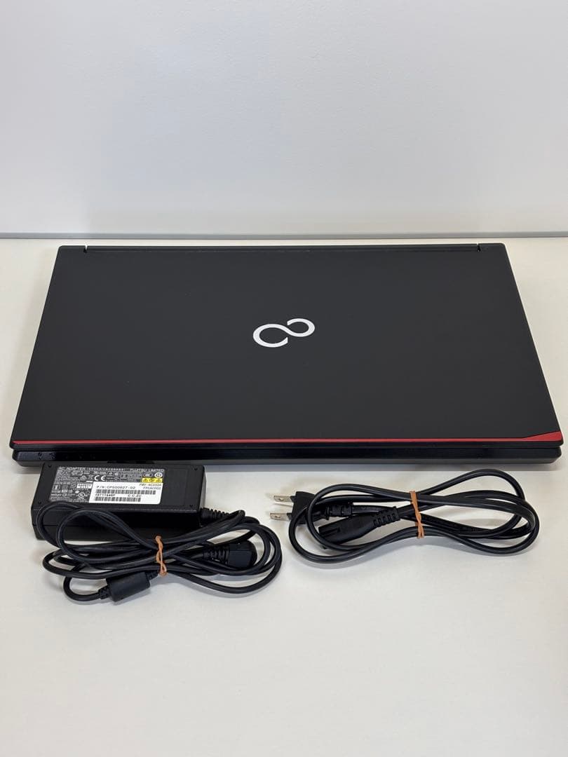 Fujitsu ノートPC LIFEBOOK【Office2021】