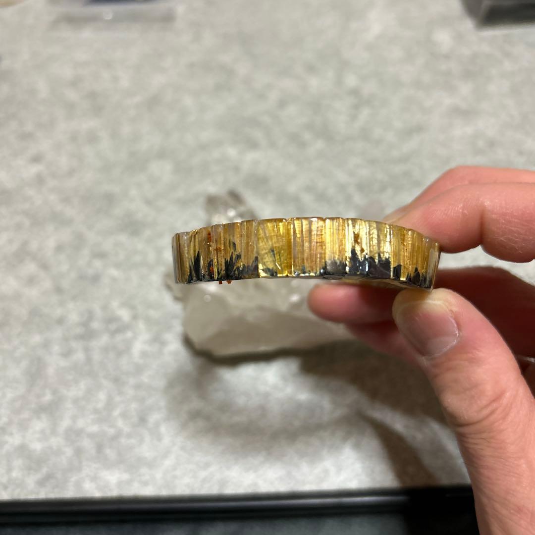 太陽放射ルチル　タイチンルチル　内径17センチ　針みっちり