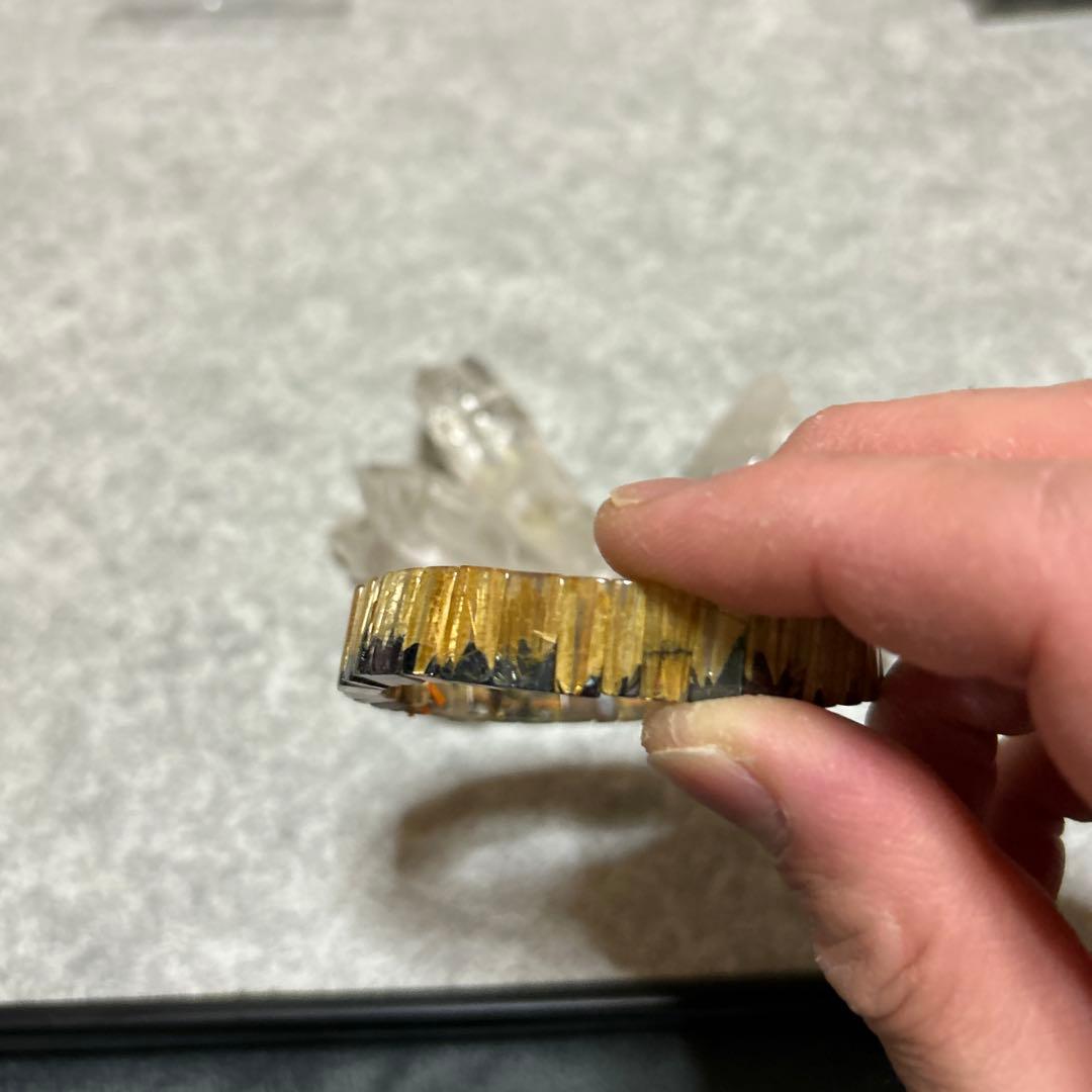 太陽放射ルチル　タイチンルチル　内径17センチ　針みっちり