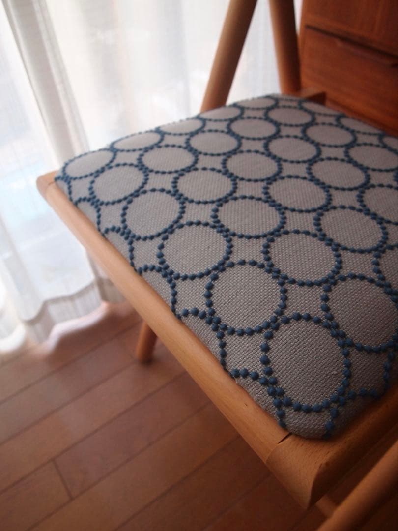 ミナペルホネン 秋田木工 剣持スツールE ナラ材 希少 タンバリン チェア 生地