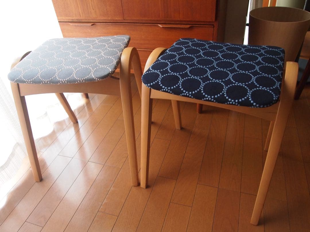 ミナペルホネン 秋田木工 剣持スツールE ナラ材 希少 タンバリン チェア 生地