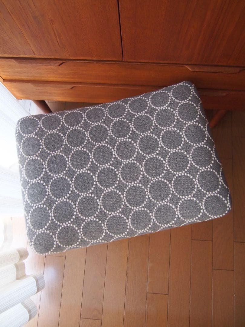 ミナペルホネン 秋田木工 剣持スツールE ナラ材 希少 タンバリン チェア 生地