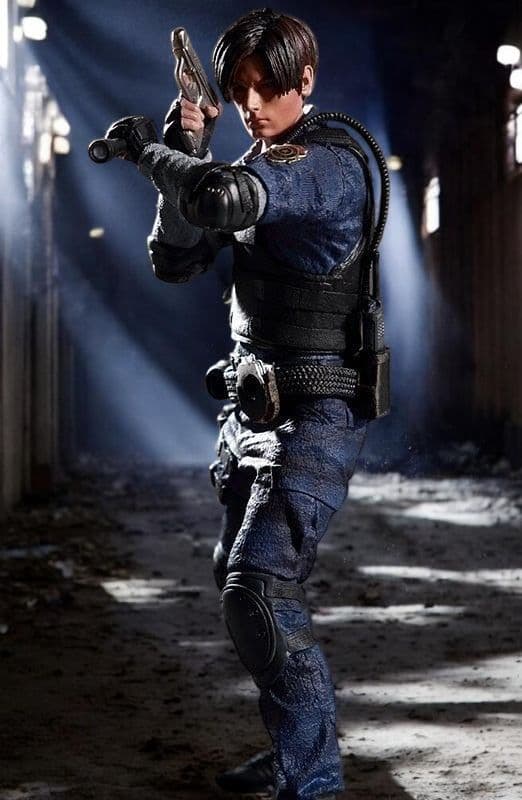 ★未使用 BIOHAZARD レオン 1/6 フィギュア ホラー バイオハザード