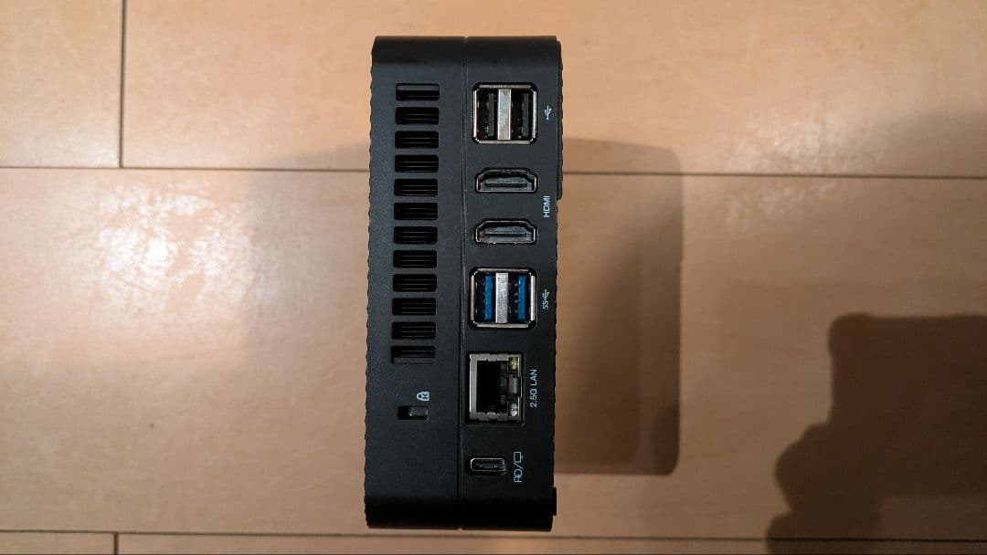 MINISFORUM UM560 Ryzen5 16GB 512GB 付属品完備