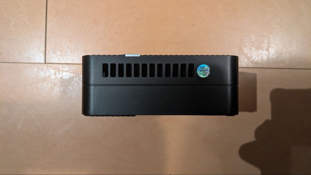 MINISFORUM UM560 Ryzen5 16GB 512GB 付属品完備