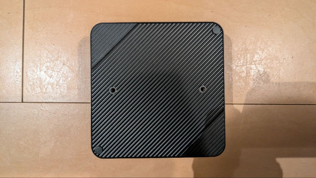 MINISFORUM UM560 Ryzen5 16GB 512GB 付属品完備