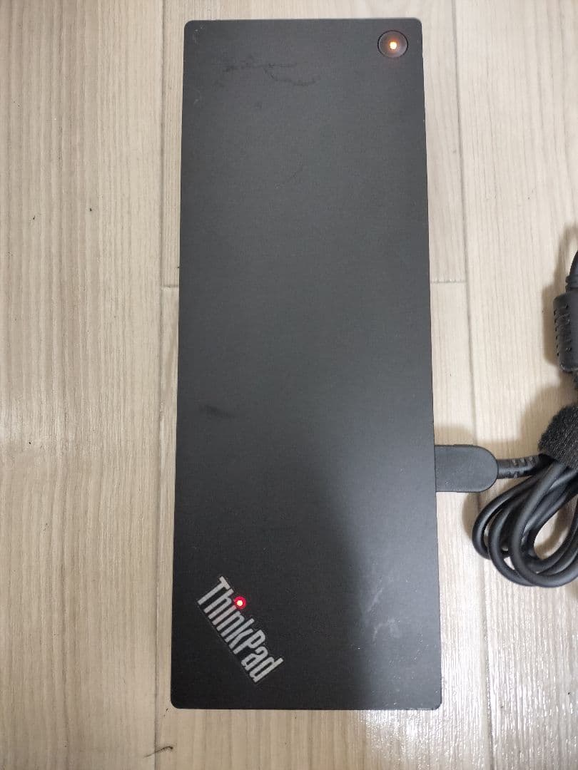 分配器・切替器 ThinkPad Thunderbolt 3 Workstation Dock