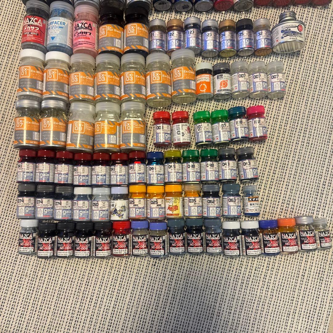 プラモデル　塗料セット