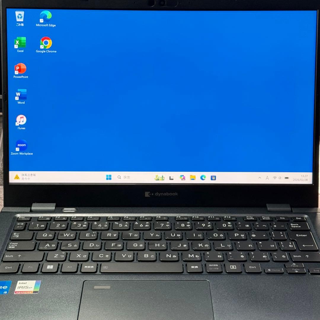 超美品 dynabook 12世代i5 16GB 新品SSD512 2023年製