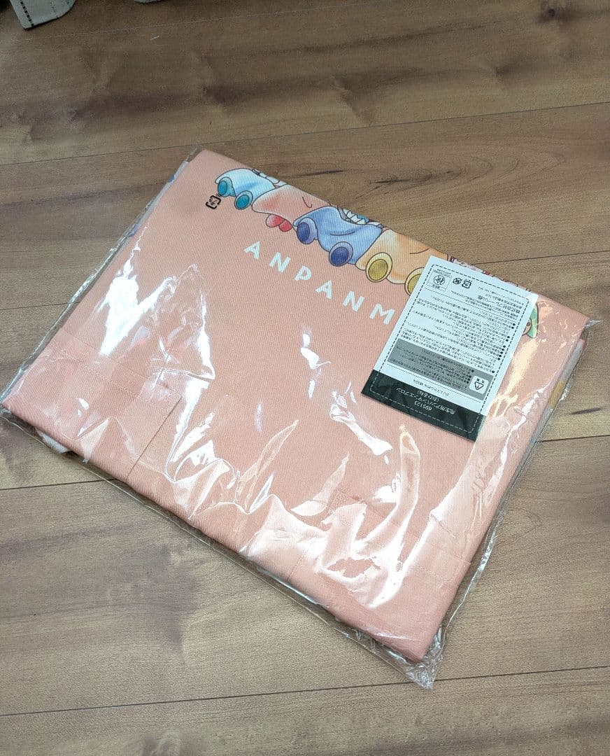 新品未使用　フレーベル館　可愛いアンパンマンエプロン
