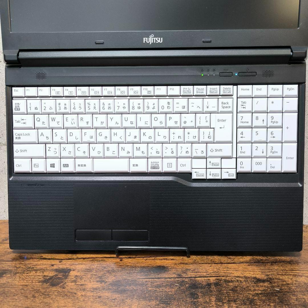 8348 富士通 ノートパソコン 本体 Windows11 オフィス付