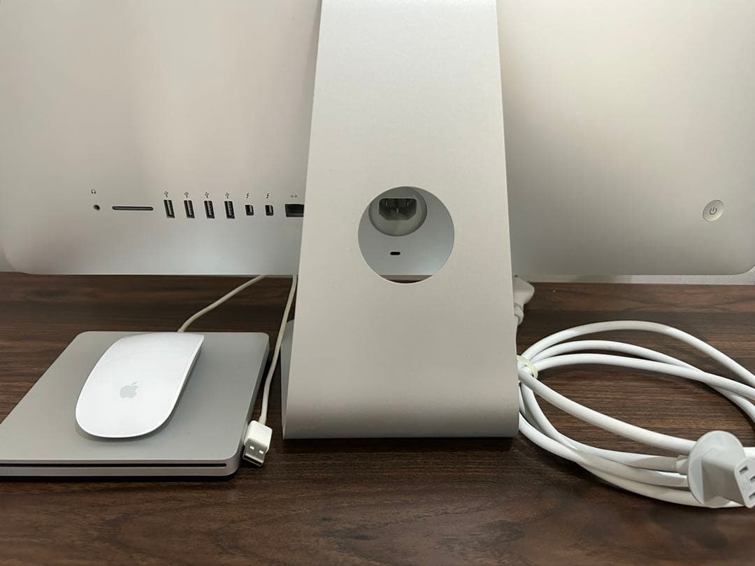 iMac 21.5インチ 1TB(純正マウス+純正USB DVDドライブ)