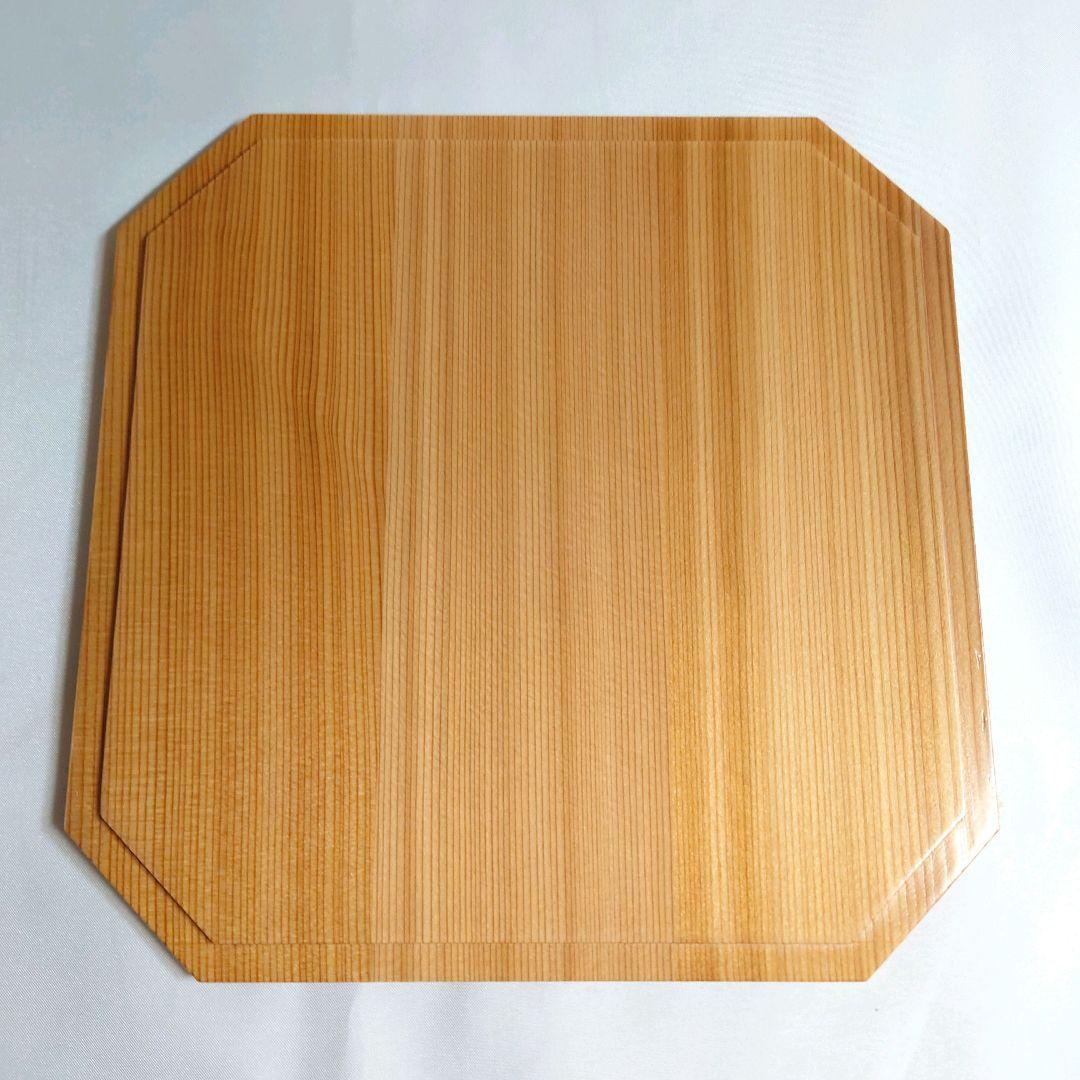 秋田杉　隅切三段重　内朱　重箱