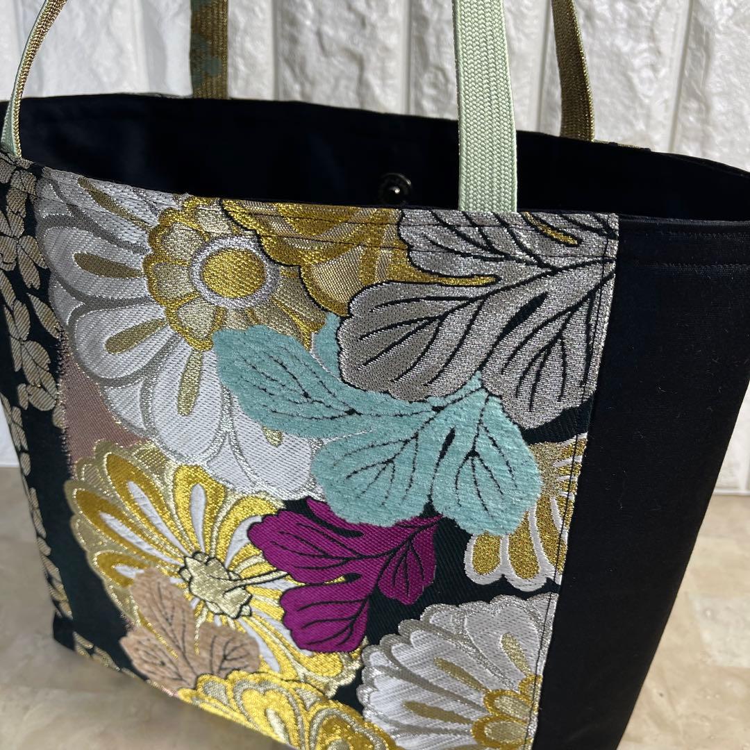 a帯リメイクバッグ 高級正絹✰︎都・もーる✰︎黒地に菊と桜 市松文様 唐織 振袖帯