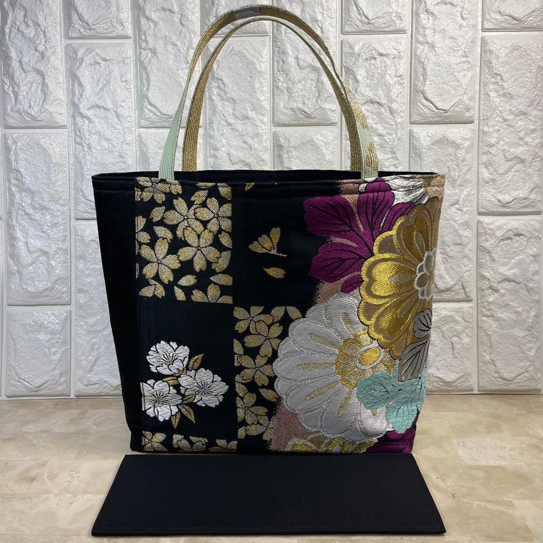 a帯リメイクバッグ 高級正絹✰︎都・もーる✰︎黒地に菊と桜 市松文様 唐織 振袖帯