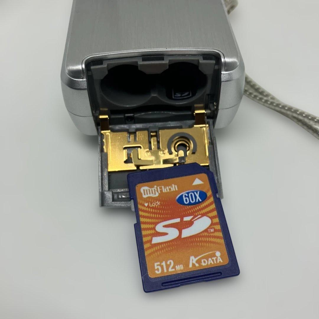 HITACHI HDC-401 コンパクトデジカメ 動作OK品になります。