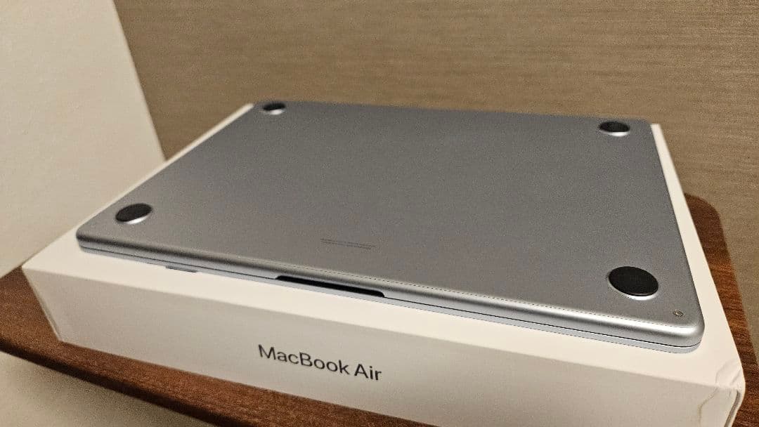 ほぼ未使用 M4 MacBook Air 13インチ 16GB/512GB