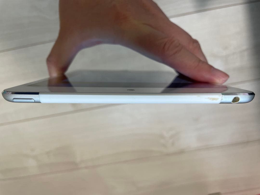 【ジャンク】　iPad mini4 セルラー 64GB