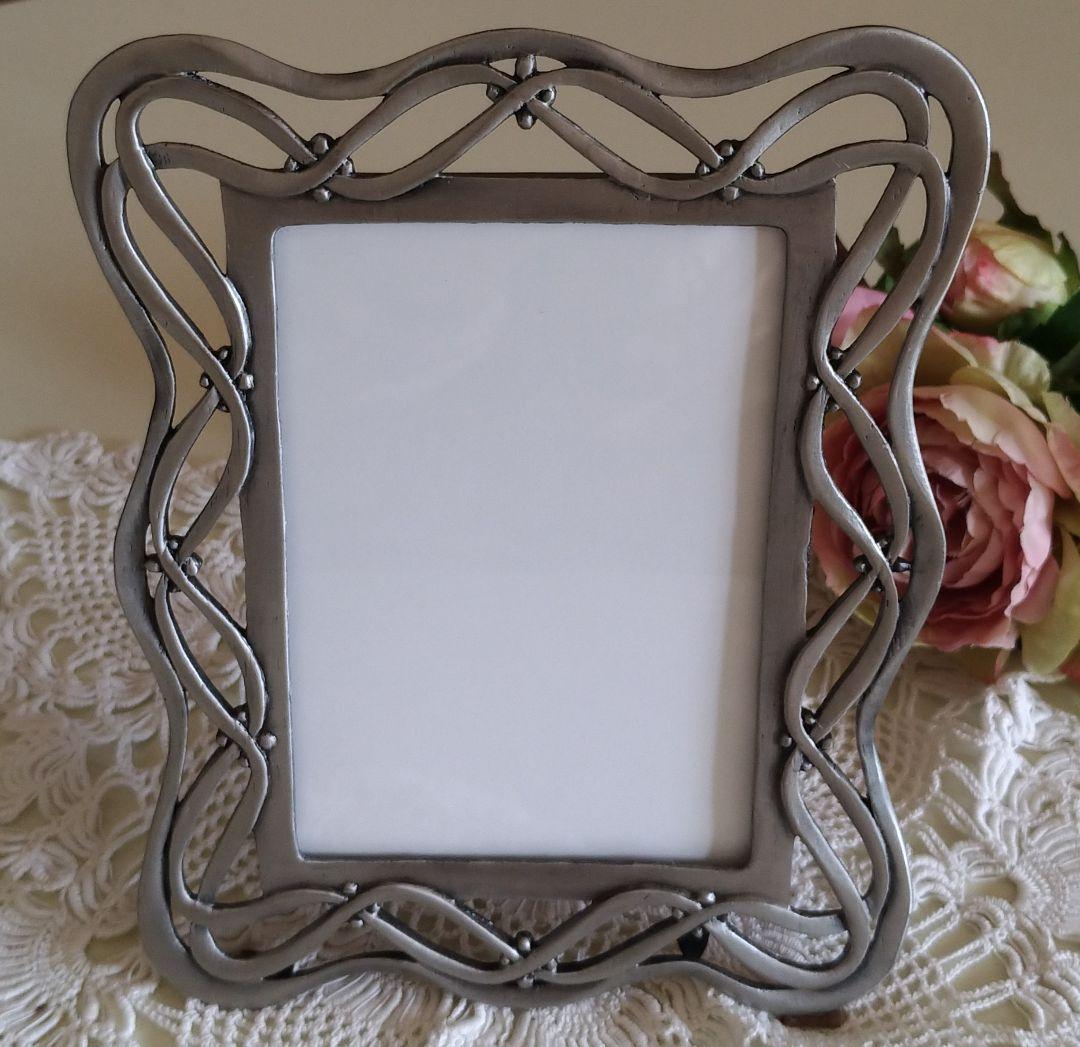 ヨーロッパ輸入雑貨♡アールヌーヴォーな銀色フォトフレーム♡ガラス入り♪
