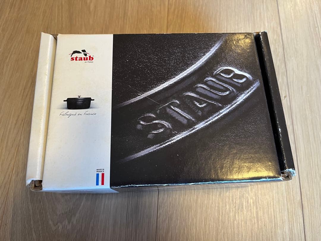 未使用　STAUB/ストウブ ピコ・ココット ラウンド ブラック10cm