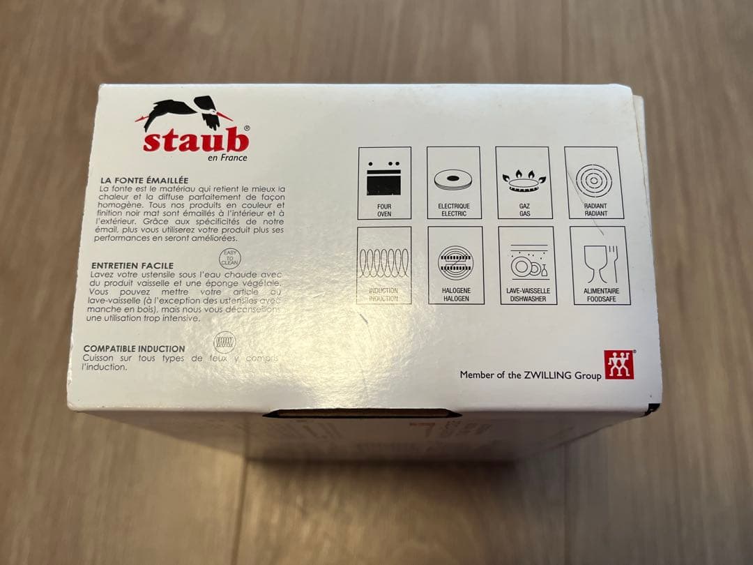 未使用　STAUB/ストウブ ピコ・ココット ラウンド ブラック10cm