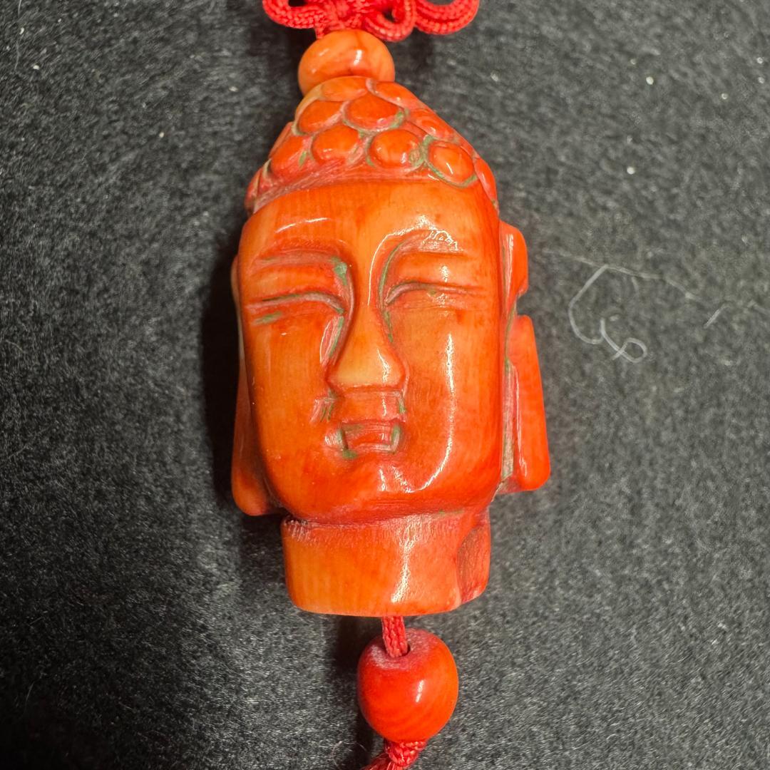 山珊瑚 サンゴ　彫刻 仏顔 根付 お守り