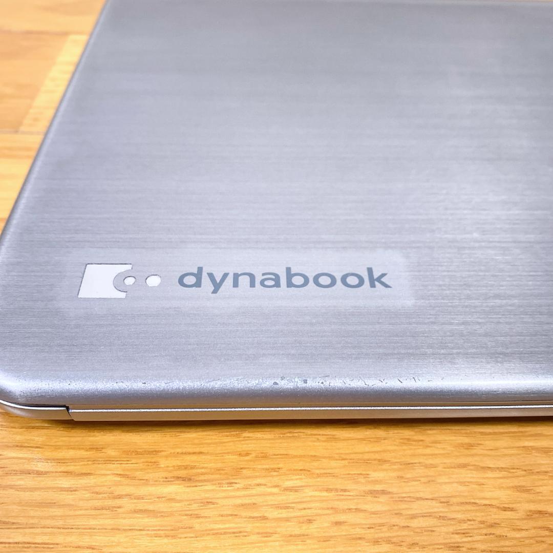 オフィス2021✨i5 SSD 東芝ノートパソコンKIRA 薄型軽量 キーライト