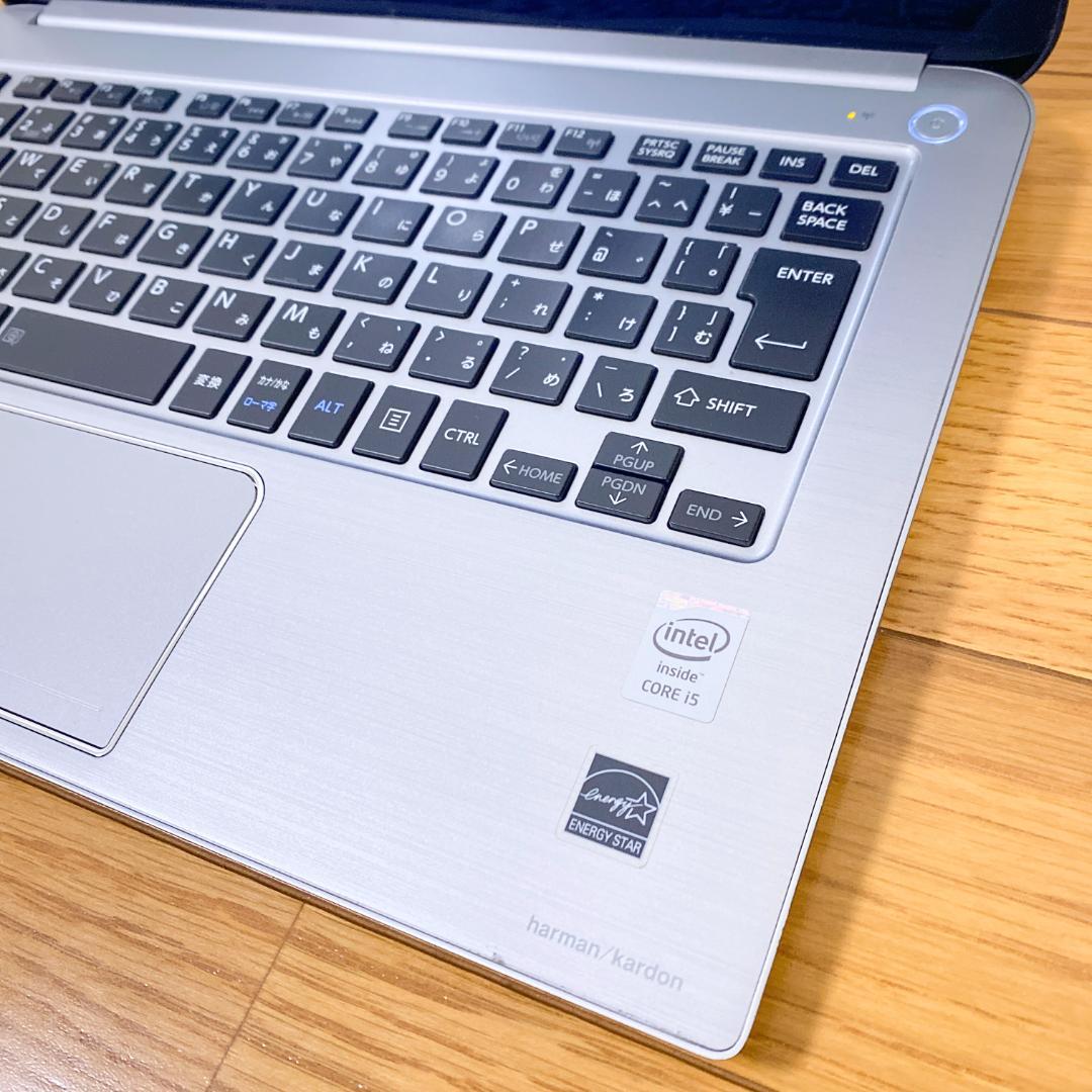 オフィス2021✨i5 SSD 東芝ノートパソコンKIRA 薄型軽量 キーライト