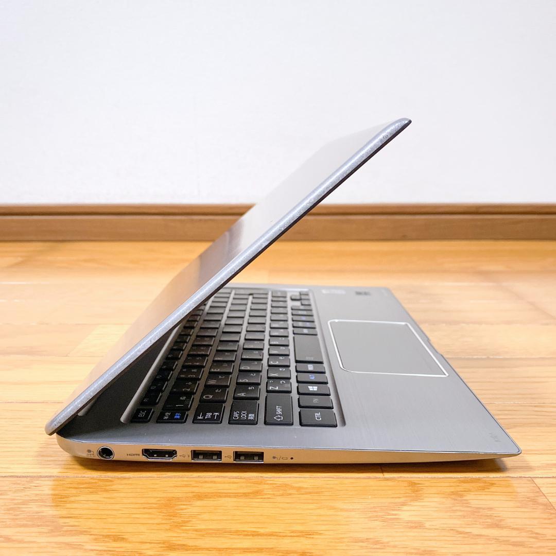 オフィス2021✨i5 SSD 東芝ノートパソコンKIRA 薄型軽量 キーライト