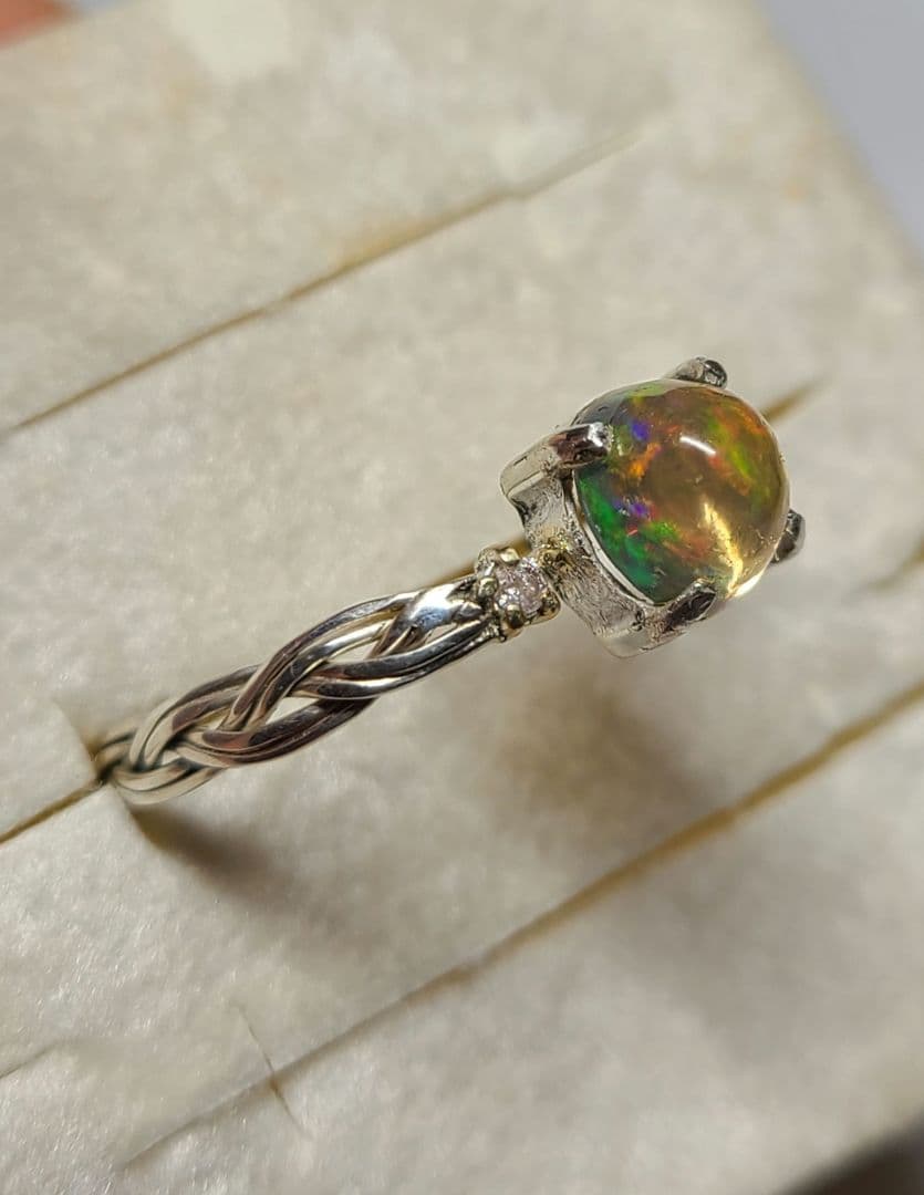 rose_maling★メキシコ産ファイヤーオパール★