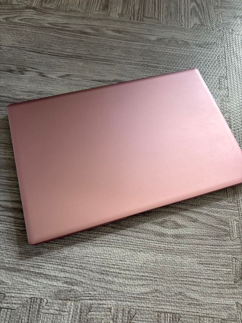 美品 ピンクノートパソコン 約16インチ／初期化済