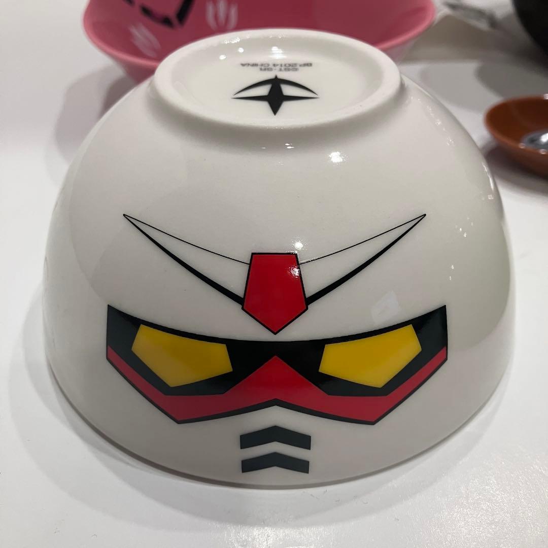 機動戦士ガンダム　35th 一番くじ　土鍋 お茶碗 とり皿 箸置き セット