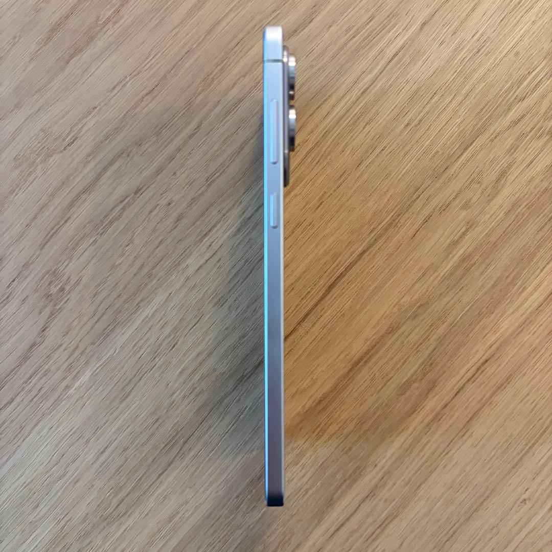 北米版 512GB Galaxy S25 Edge シルバー 本体