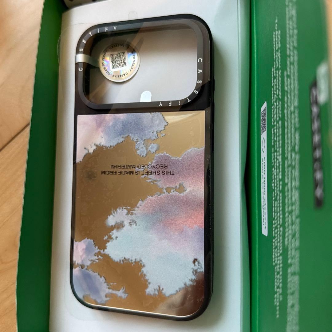 【CASETIFY】　新品未使用　iPhone17Pro ミラーケース　クラウド