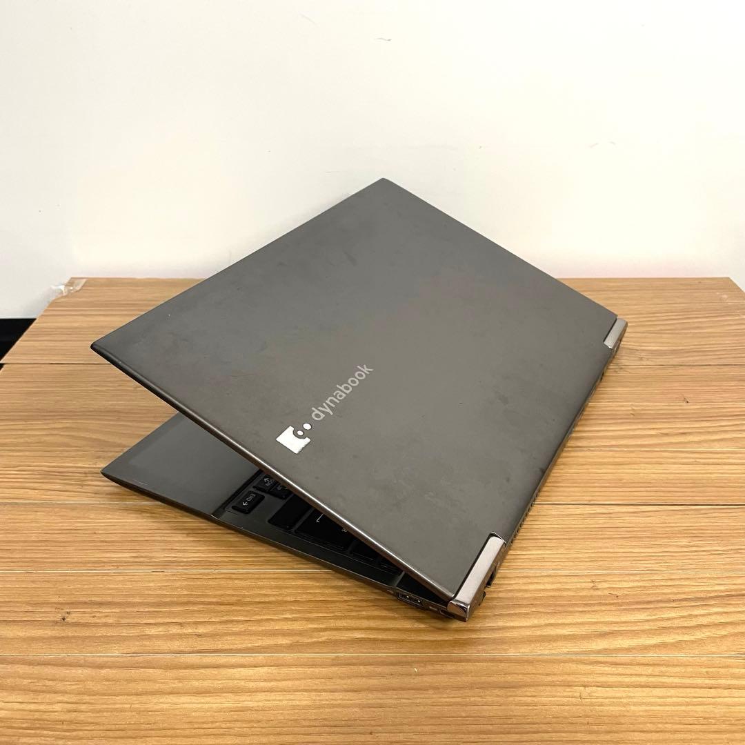 SSD超薄型軽量1080グラム東芝ノートパソコンWindows11オフィス