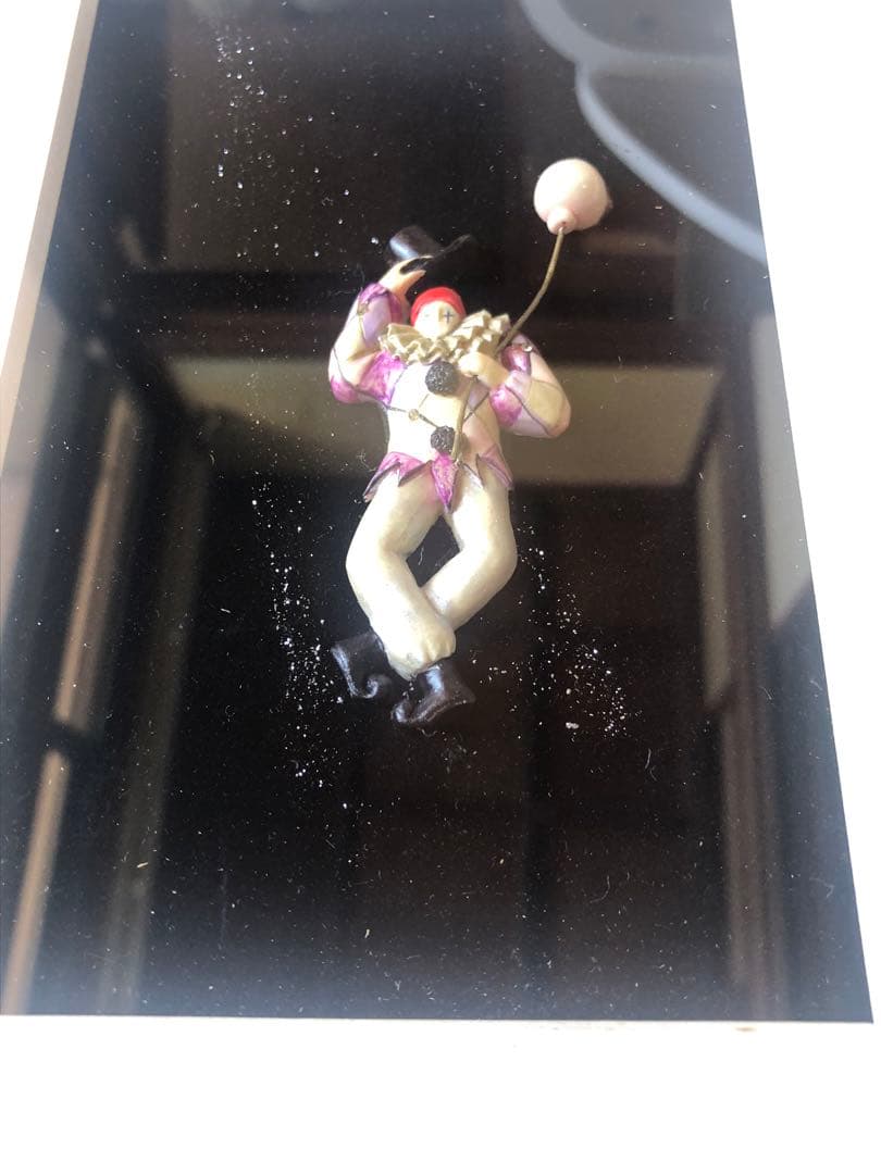 クラウンのフィギュア アート作品