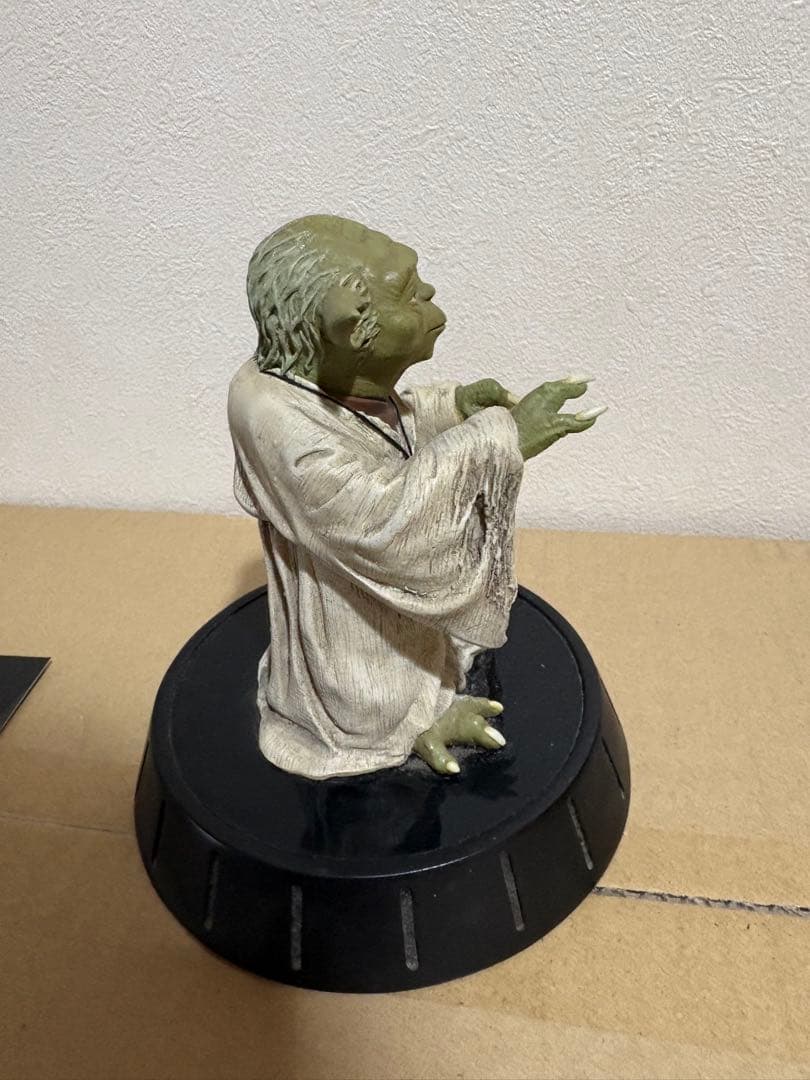 ジェントルジャイアント スターウォーズ スタチュー フィギュア ヨーダ 3300