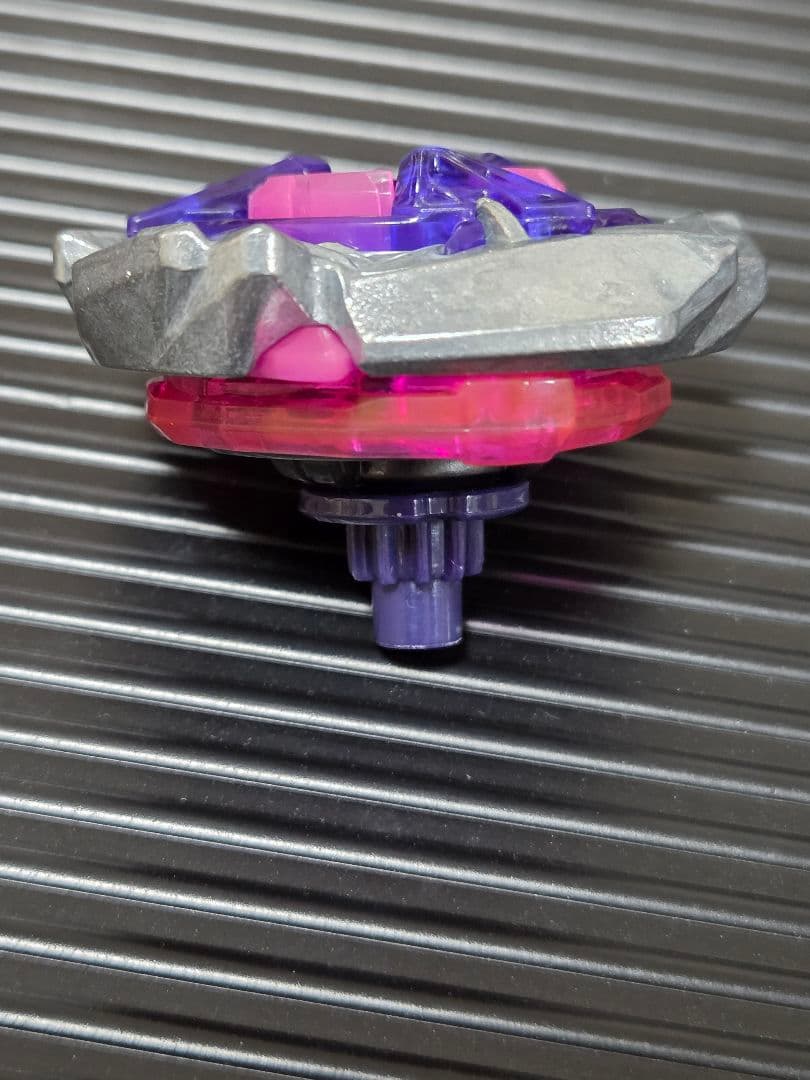 ベイブレードX 調整済みシャークスケイル1-50LR G2モデル最安値