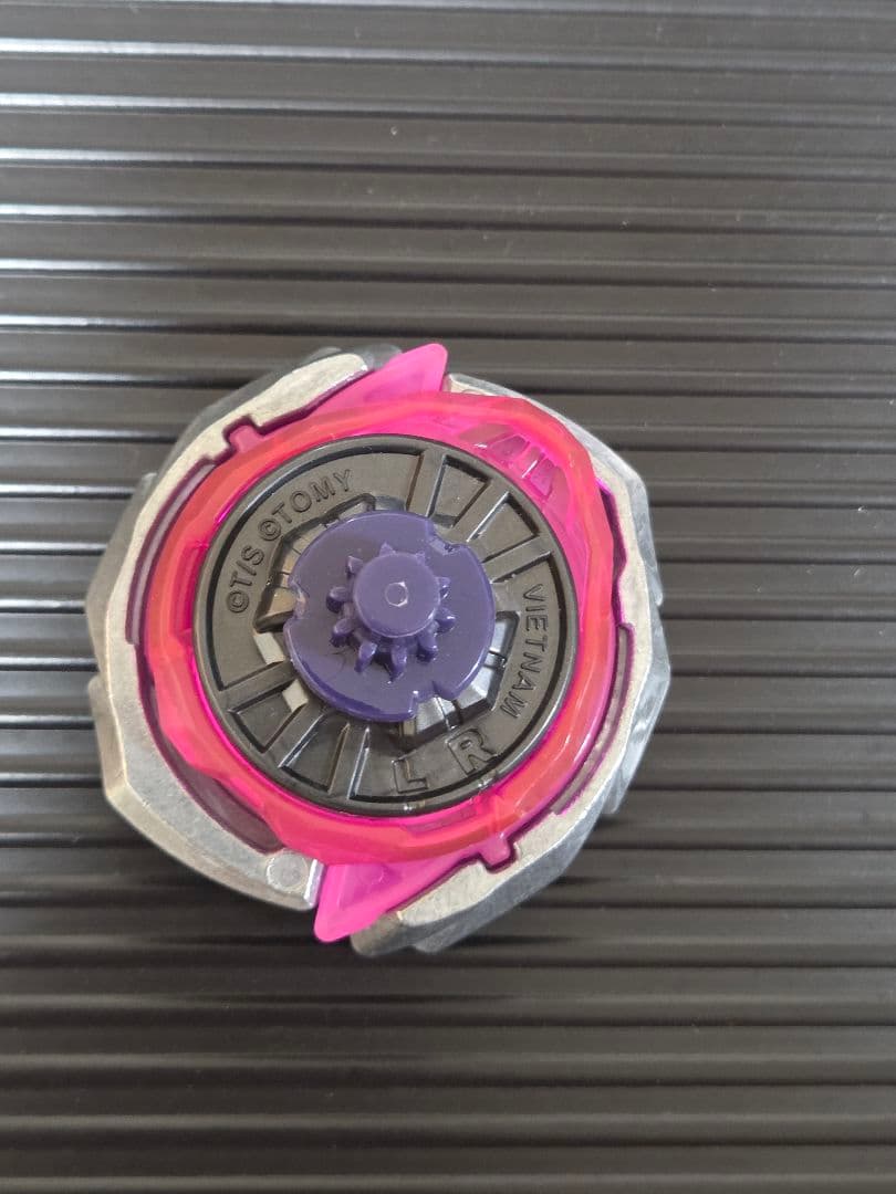 ベイブレードX 調整済みシャークスケイル1-50LR G2モデル最安値