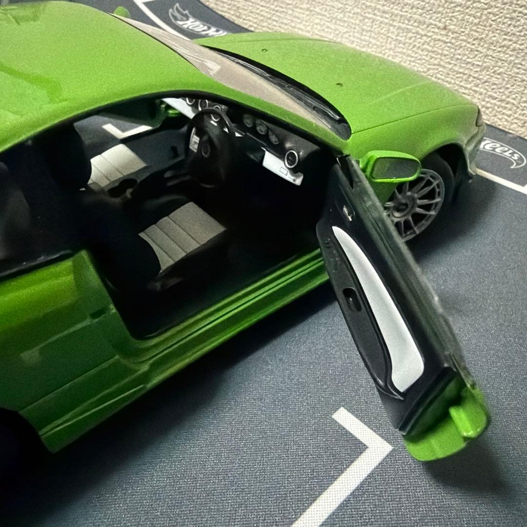 シルビアS15 ミニカー1/18 ソリド