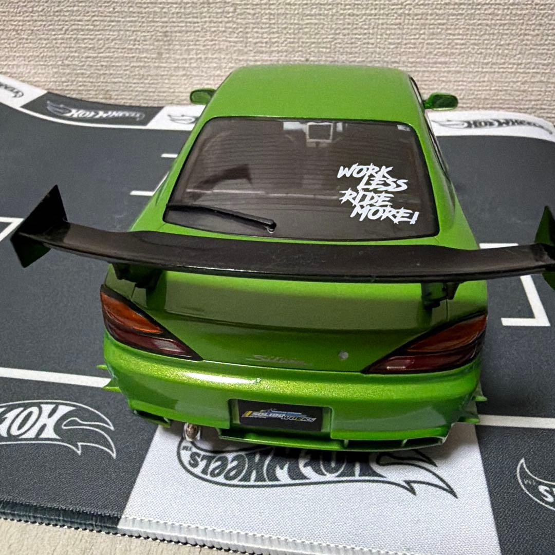 シルビアS15 ミニカー1/18 ソリド