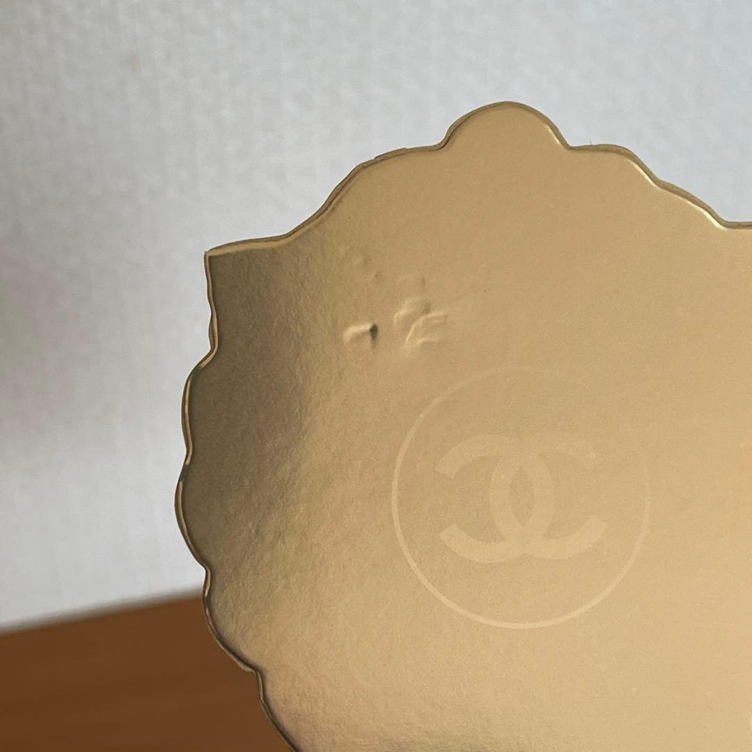 シャネル　店頭ディスプレイオブジェ　2025ホリデー限定　ライオン