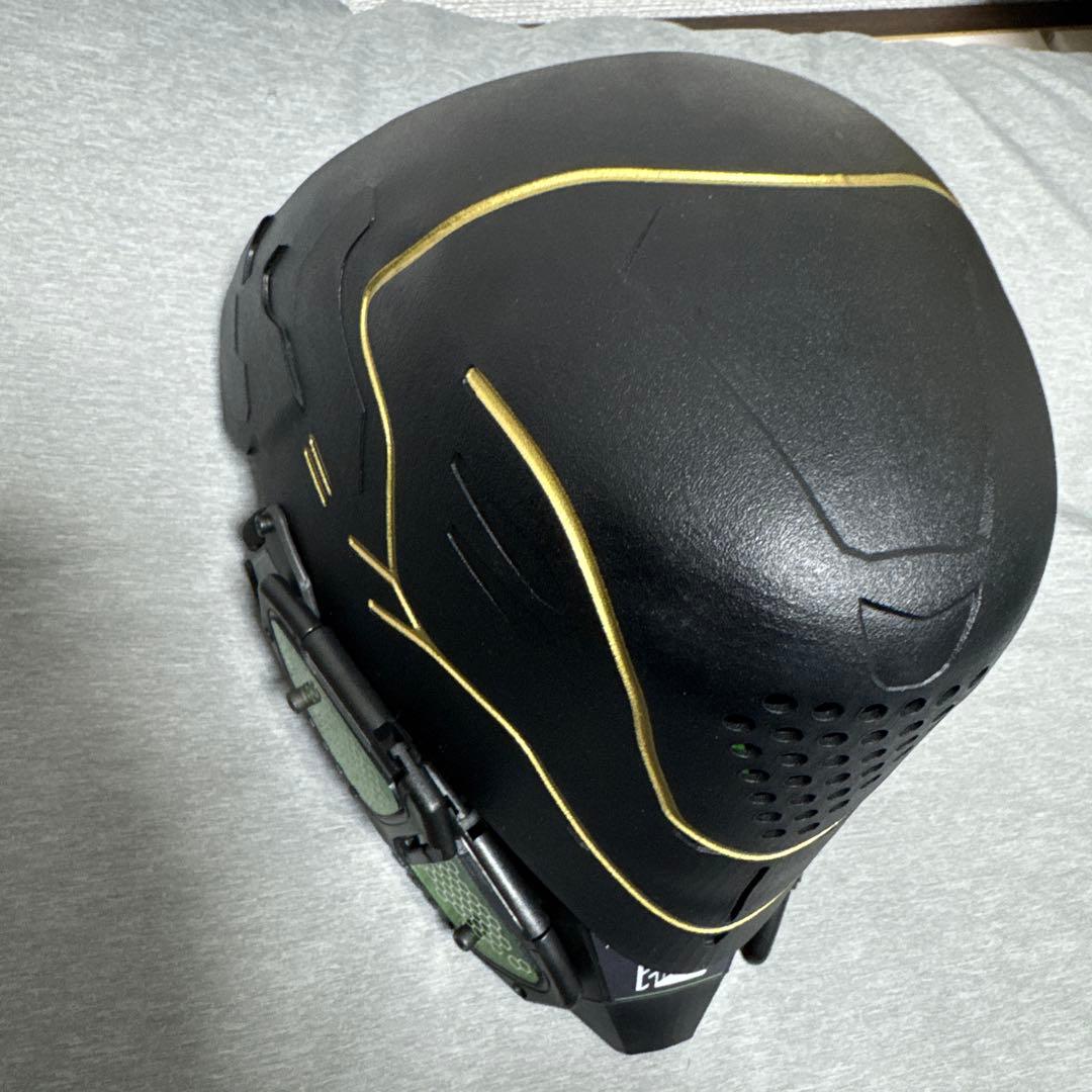 サイボーグ風フェイスマスク ブラック/ゴールド　サイバーパンク　コスプレ