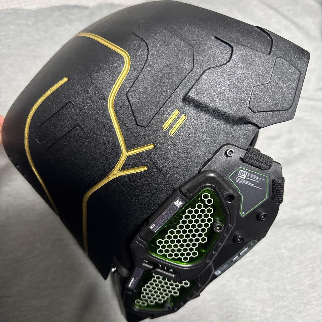 サイボーグ風フェイスマスク ブラック/ゴールド　サイバーパンク　コスプレ