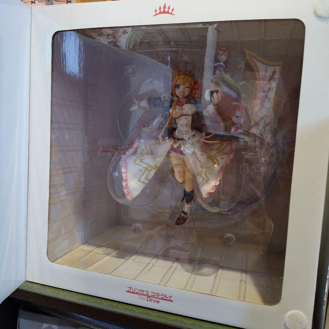 ペコリーヌ　1/7スケールフィギュア　と　ぬーどるストッパー　マウスパッドセット